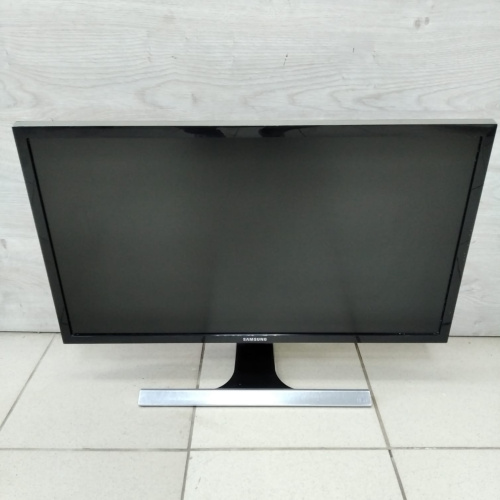 Монитор Samsung U28E590D