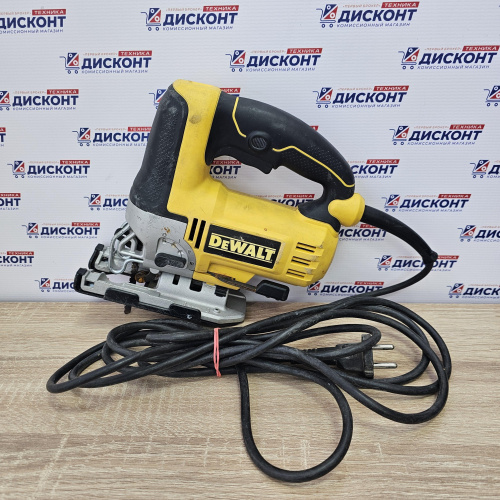 Электролобзик DeWALT DWE349