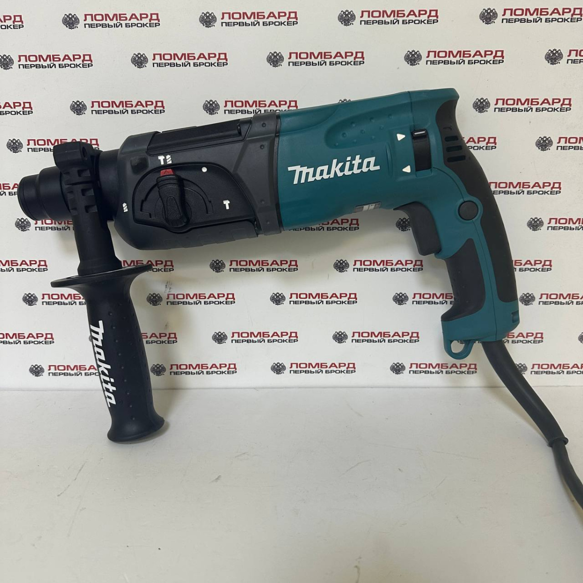 Перфоратор makita hr2470 780 вт