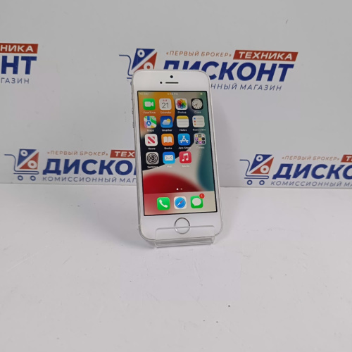 Смартфон Apple iPhone SE 32 Гб