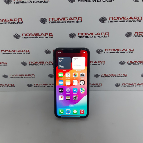 Смартфон Apple iPhone 11 64 Гб