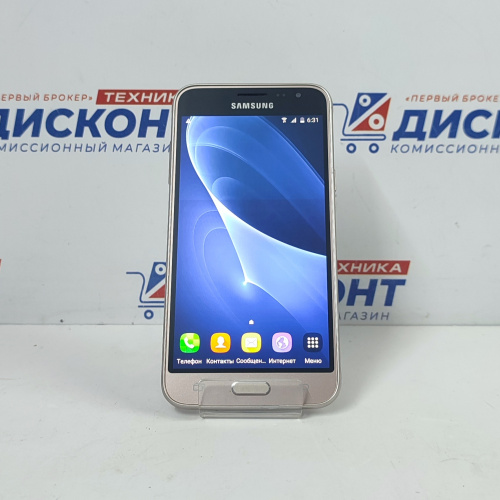 Смартфон Samsung Galaxy J3