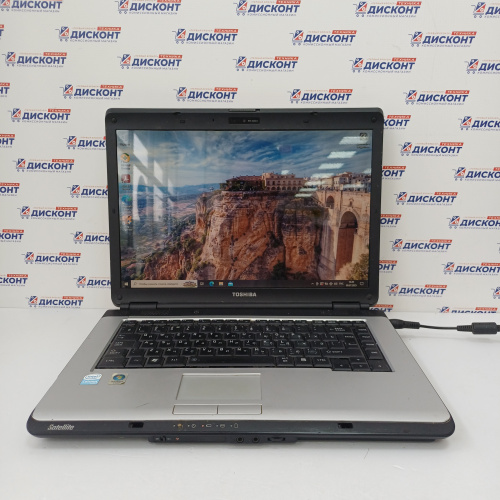  Ноутбук Toshiba