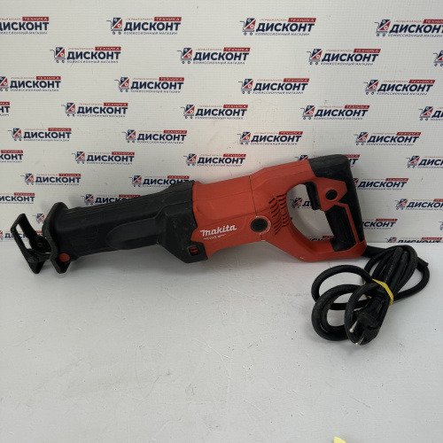 Пила сабельная Makita M4501