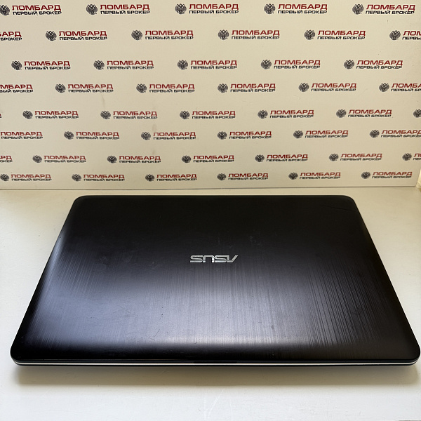 Ноутбук Asus F504U
