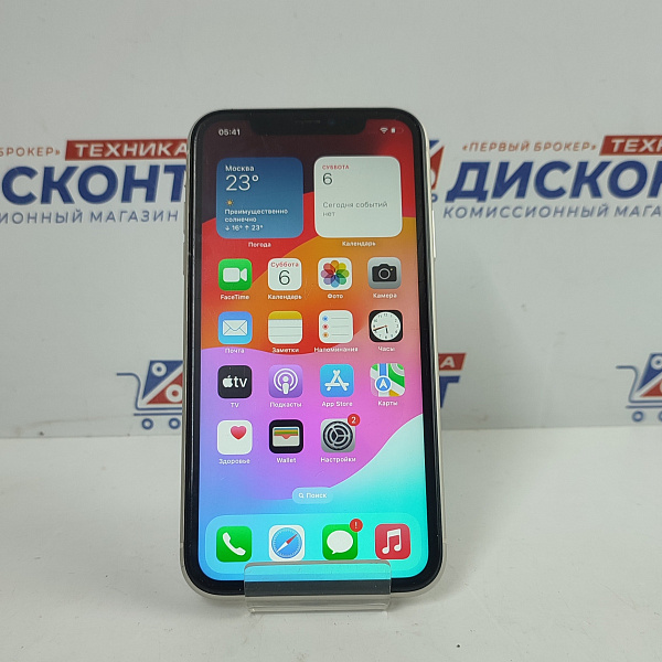 Смартфон Apple iPhone 11 64 ГБ