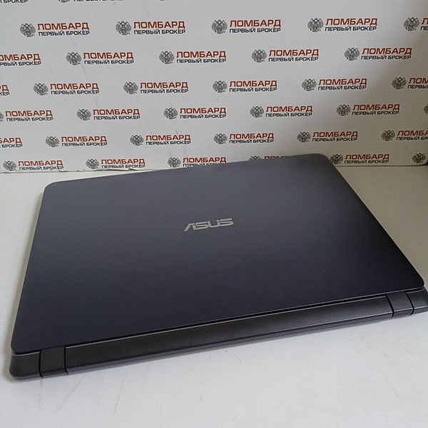 Ноутбук Asus X507U
