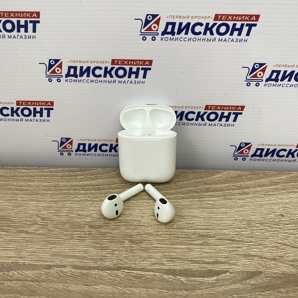 Гарнитура Apple AirPods