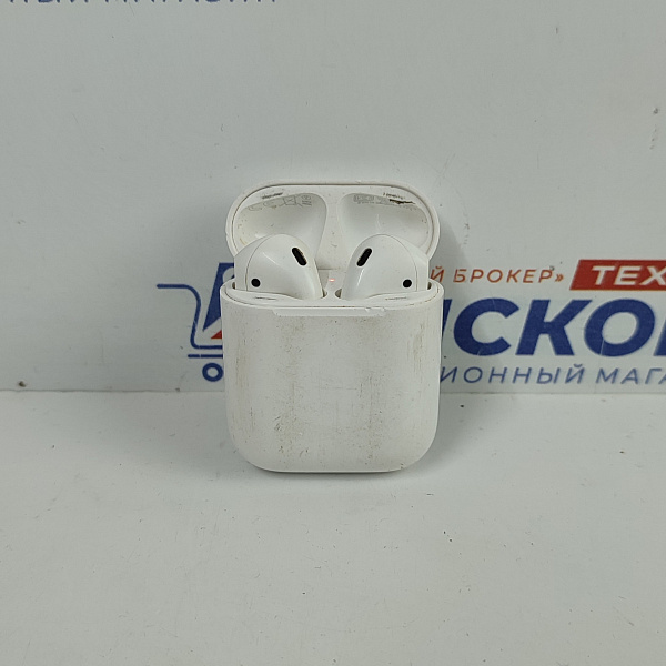  Беспроводные наушники Apple AirPods