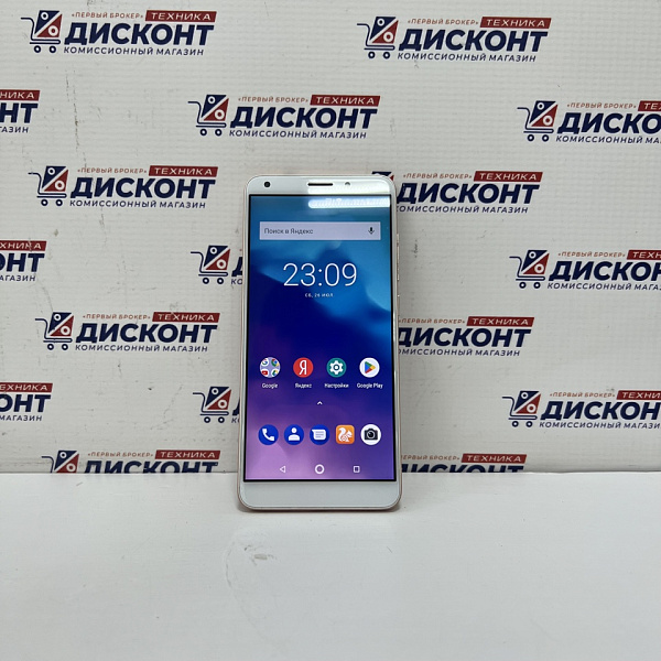 Смартфон ZTE Blade V9 Vita 3/32 ГБ