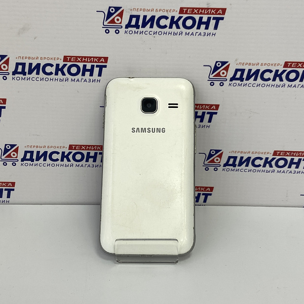  Смартфон Samsung Galaxy J1 mini 8 Гб