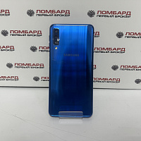 Смартфон Samsung Galaxy A7 3/32 ГБ