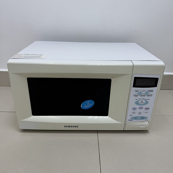 Микроволновая печь Samsung CE2738NR