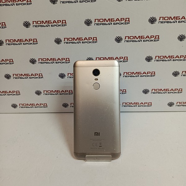 Смартфон Xiaomi Redmi 5 Plus 3/32 ГБ