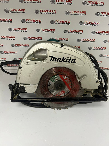 Дисковая пила Makita 5704R