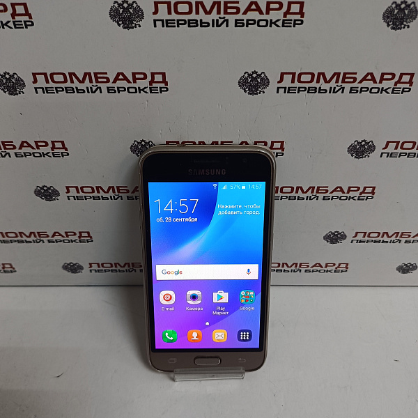  Смартфон Samsung Galaxy J1 (2016) 4G 1/8 ГБ