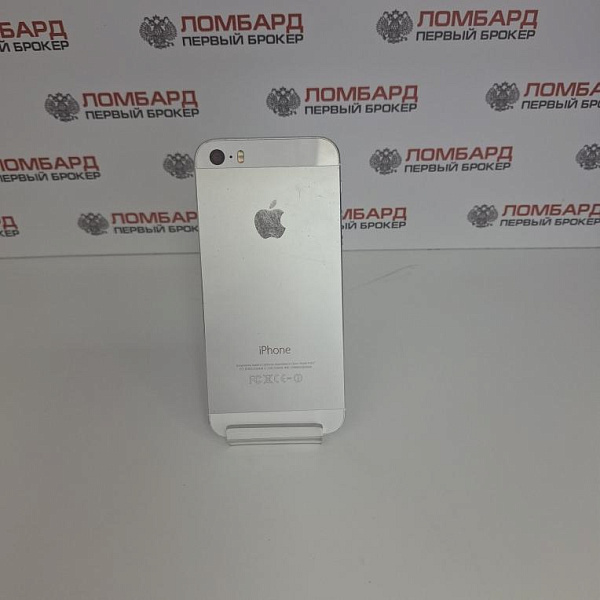 Смартфон Apple iPhone 5S 1/16 Гб