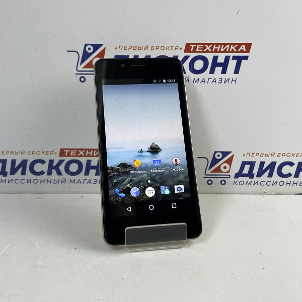 Телефон Fly FS458 Stratus 7