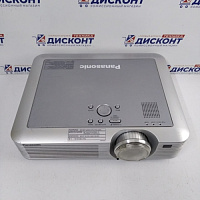  Проектор Panasonic PT-LC55E