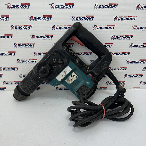 Перфоратор Makita HR3000C