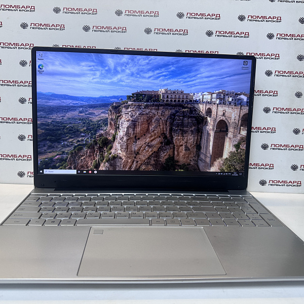 Ноутбук DESKTOP-9AK21IR
