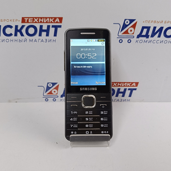 Телефон Samsung GT-S5611